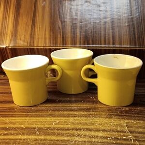 Vintage 1970s harvest gold USA pottery coffee ☕️ cups mugs
